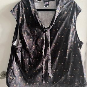 Retrolicious black cat tie neck sleeveless top